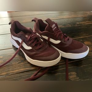 Vans maroon Ultrarange EXO sneakers size 7.5 womens, 6 mens
